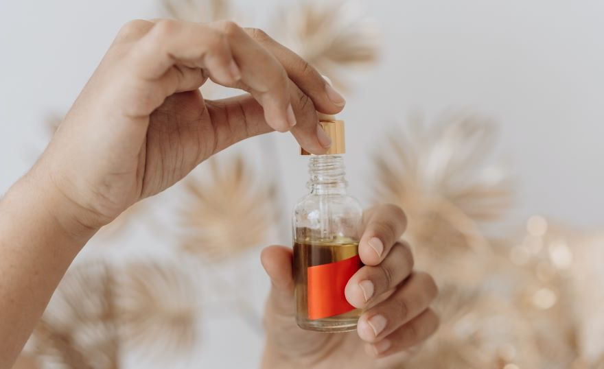 olio di formica per i peli